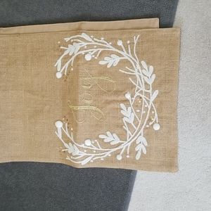 NWOT Christmas table runner
